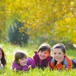 بازی های سنتی و مزایای روانشناختی آن بر کودکان