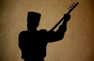 «عاشق امراه» داستانیندان بیر قوشما