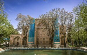 آرامگاه شیخ شهاب‌الدین اهری