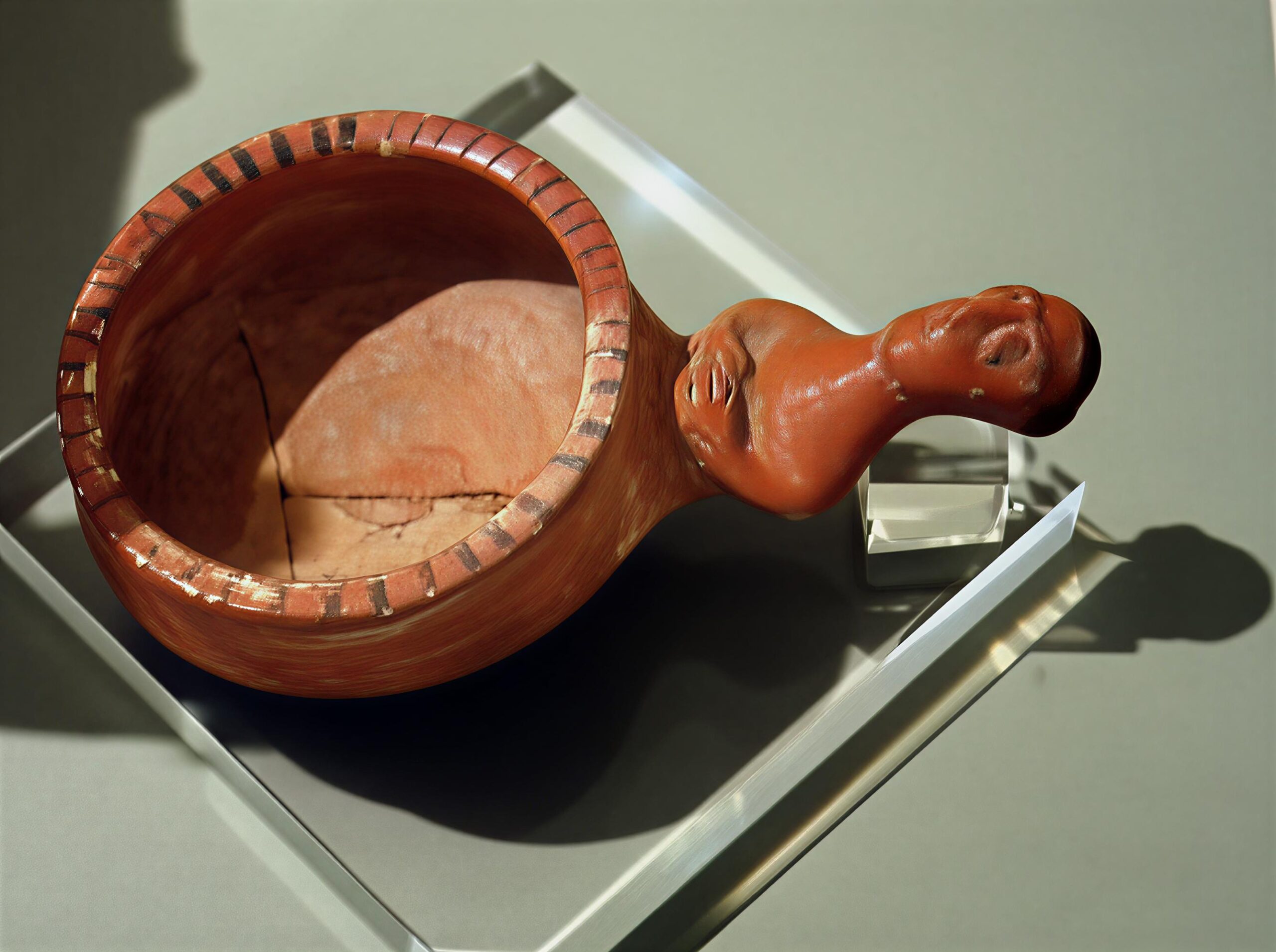 نمونه ای از اشیا کشف شده در یانیق تپه تبریز